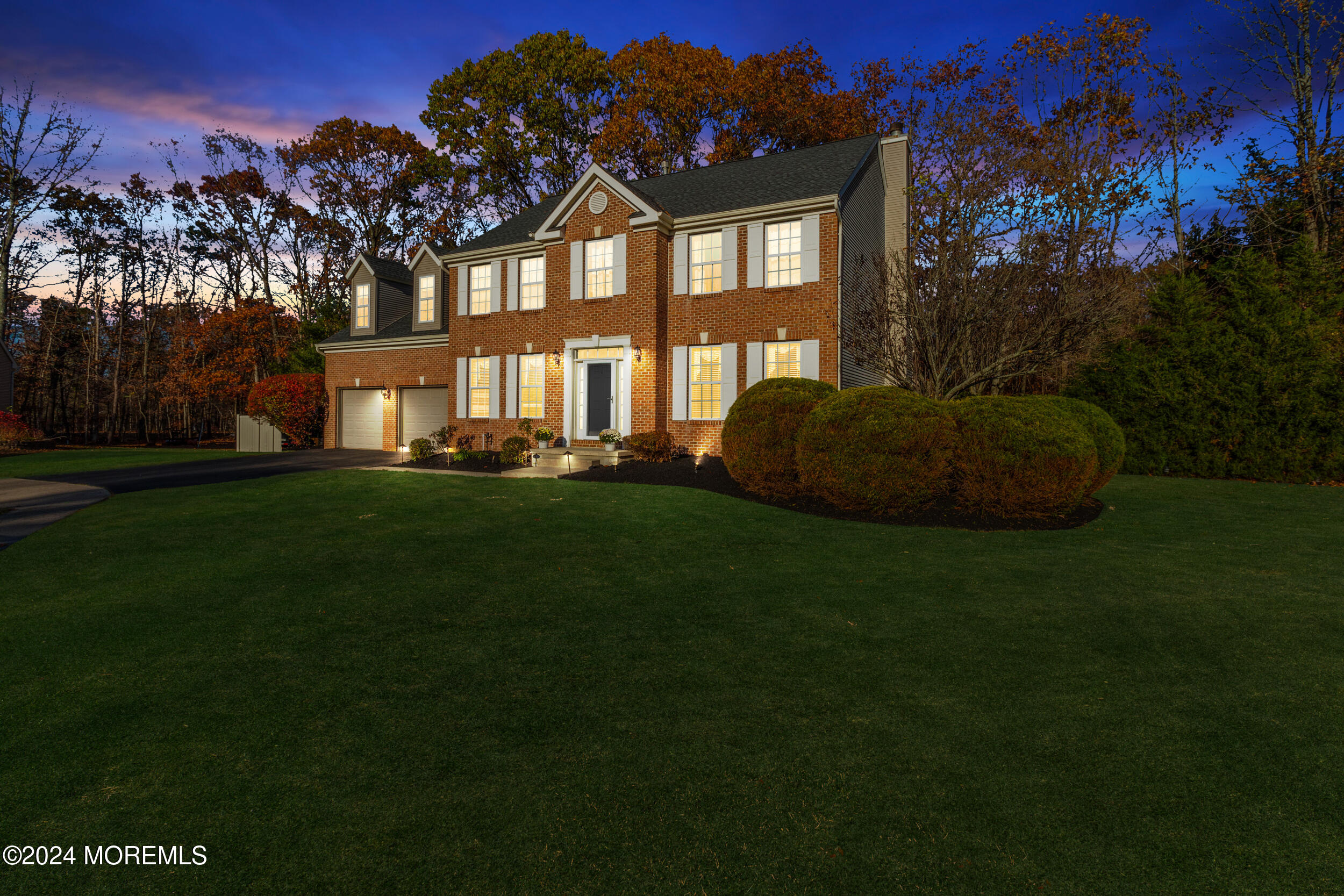 8 Shannon Court, Howell, New Jersey image 1