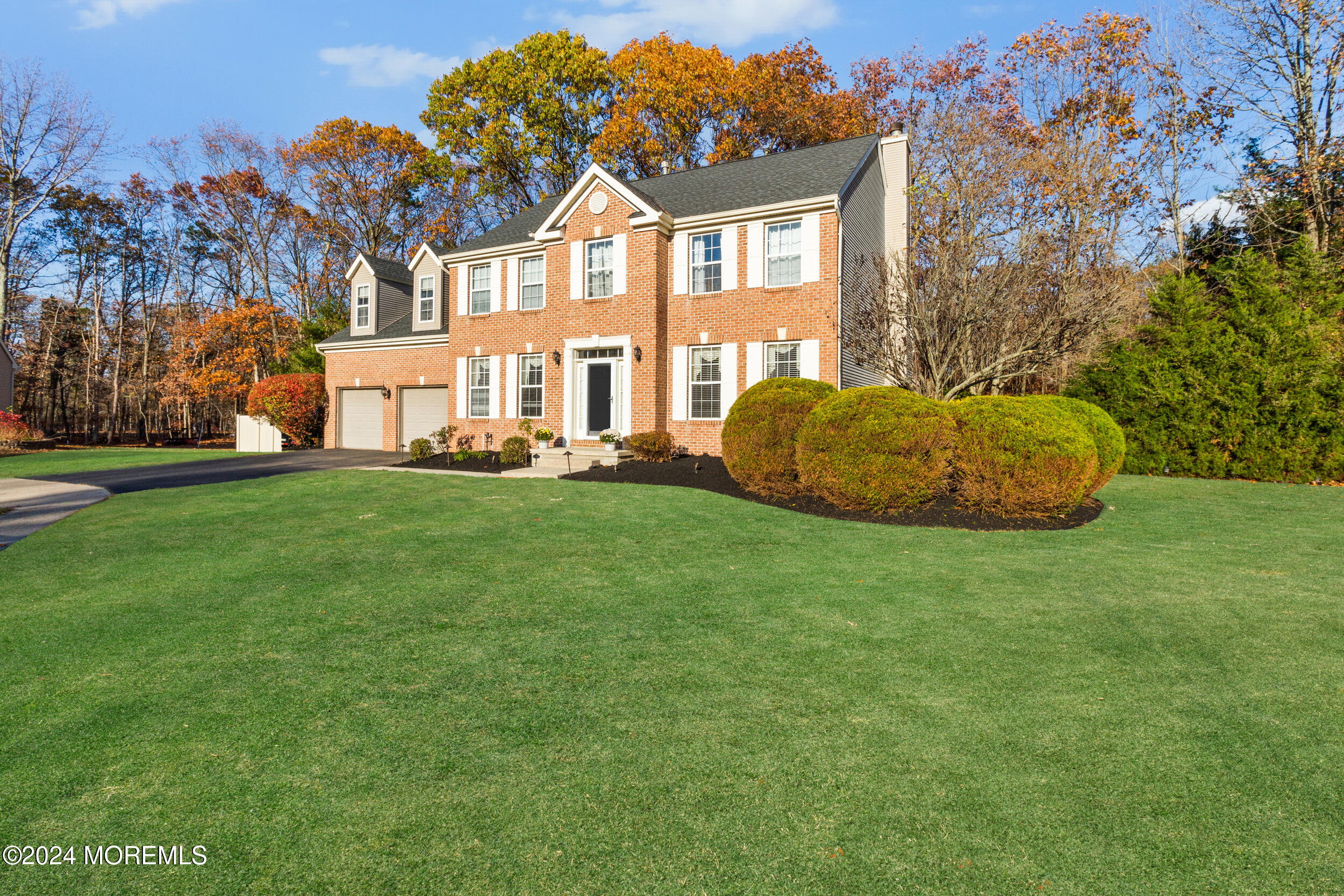 8 Shannon Court, Howell, New Jersey image 2