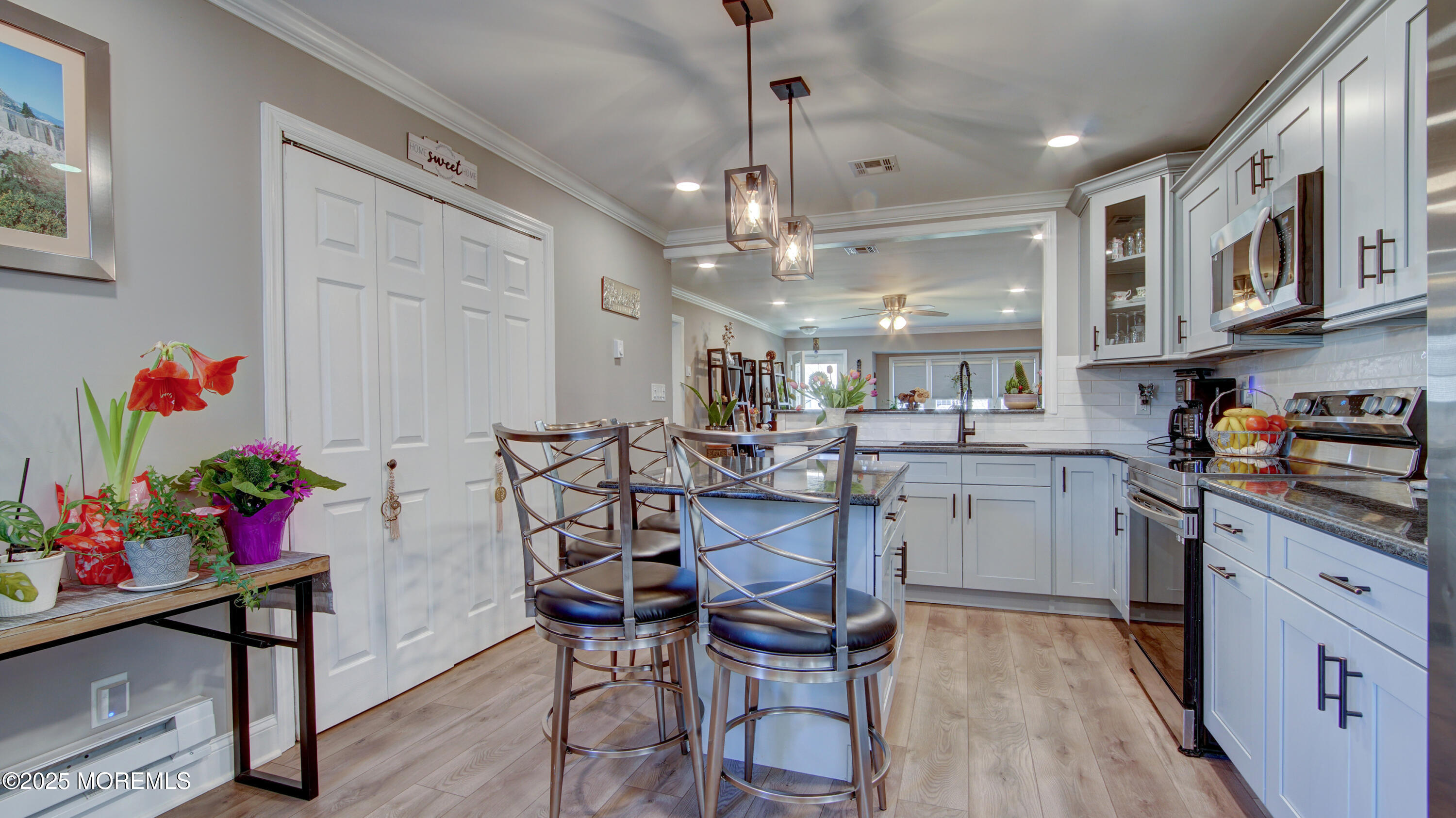 75 William And Mary Sq Square #1000, Freehold, New Jersey image 3