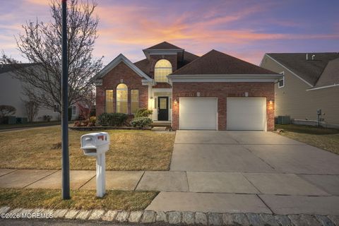 Homes For Sale - 4 Fairhaven Way<br/> Waretown, NJ 08758