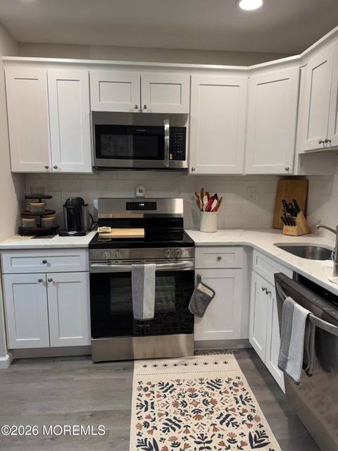 Condo For Sale - 105 Amberly Drive #G<br/> Monmouth County, Englishtown, NJ 07726