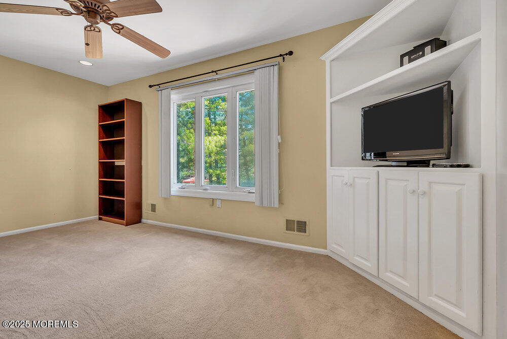 28 Pheasant Drive, Marlboro, New Jersey image 34