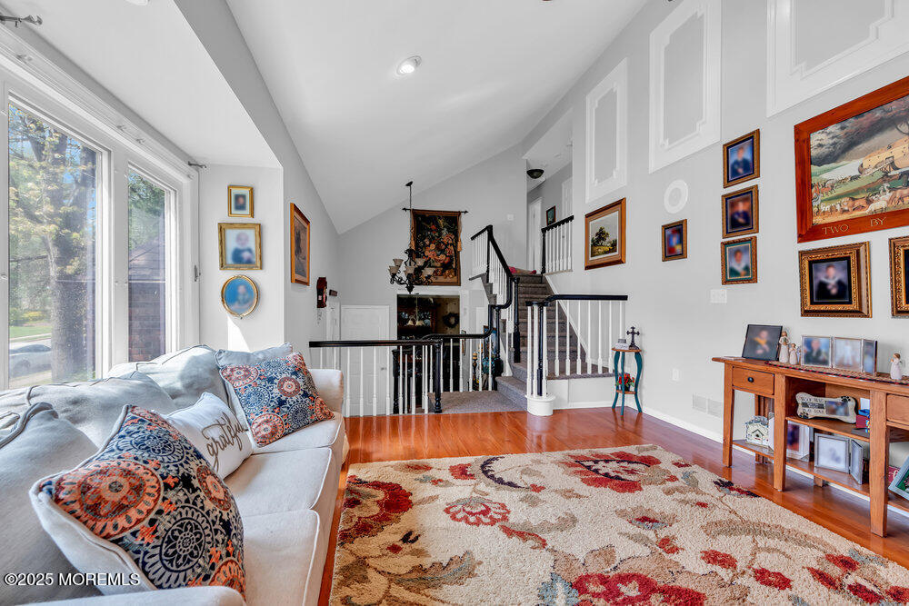 28 Pheasant Drive, Marlboro, New Jersey image 22