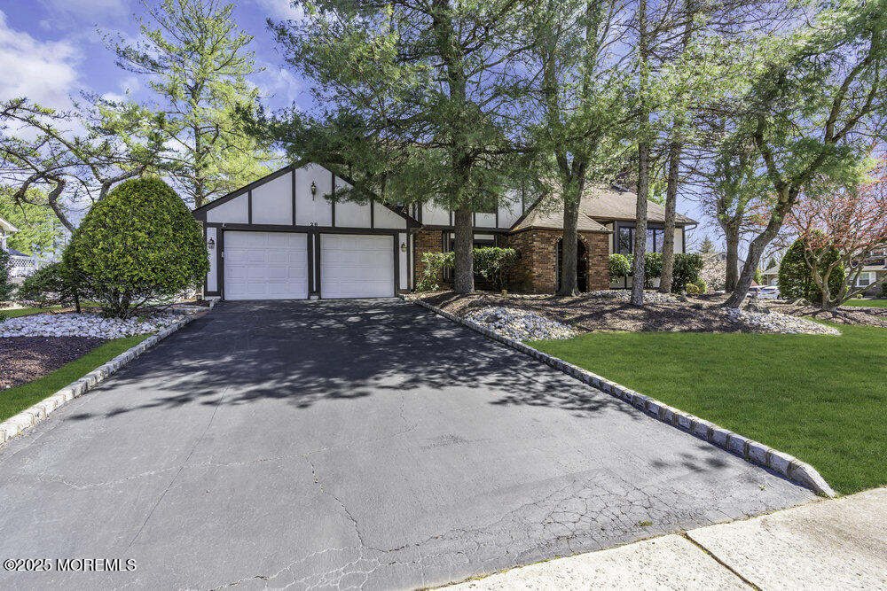 28 Pheasant Drive, Marlboro, New Jersey image 2