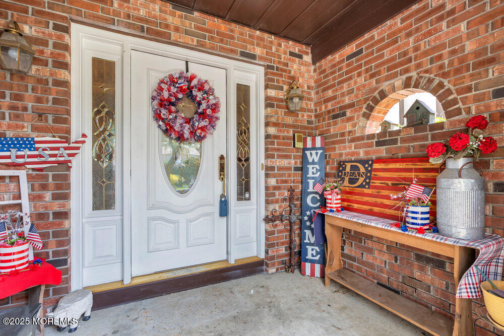 28 Pheasant Drive, Marlboro, New Jersey image 5