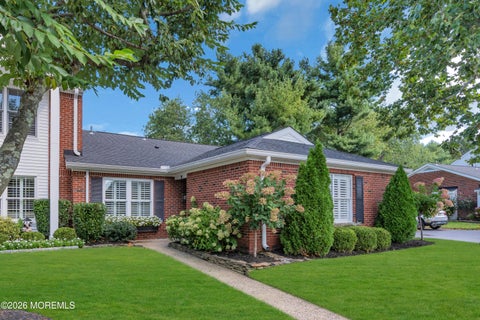 Condo For Sale - 10 Dogwood Court<br/> Monmouth County, Spring Lake, NJ 07762