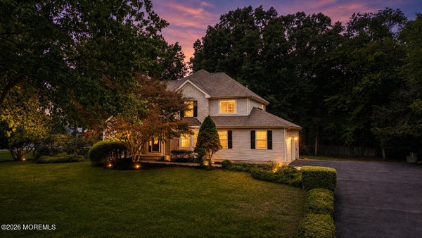 2 RUFFIN CT, TINTON FALLS, NJ 07724 - Image dd466f4e04a1f2d7b3123378041dc0af/2825873132
