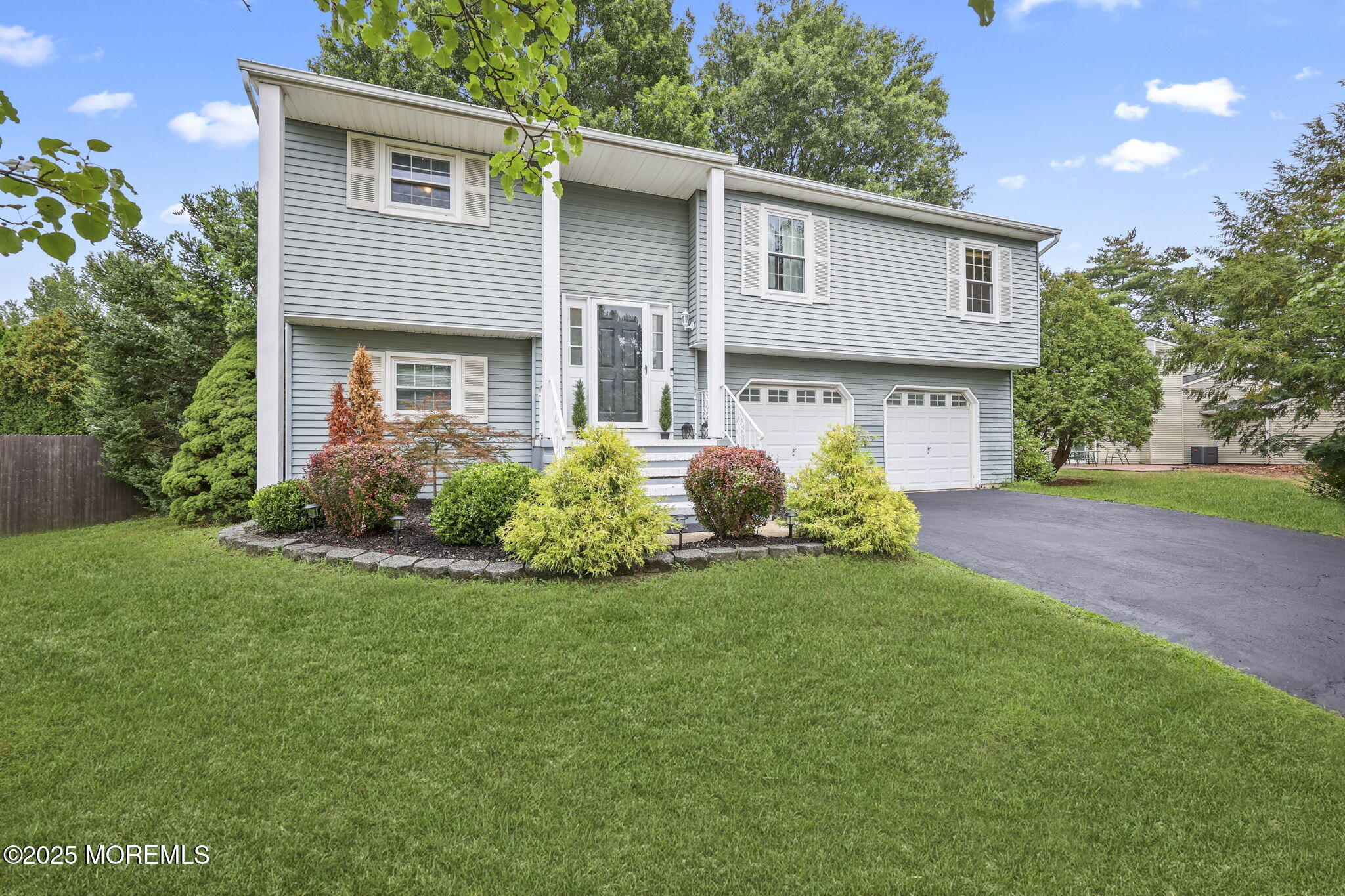 16 Peachstone Road