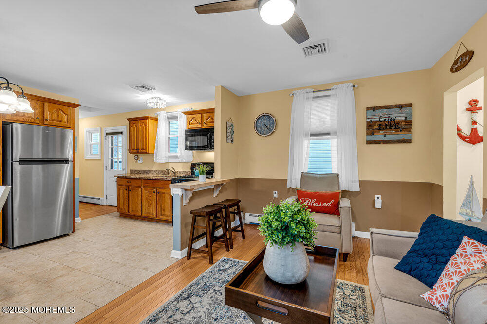 37 Sycamore Avenue, Middletown, New Jersey image 9
