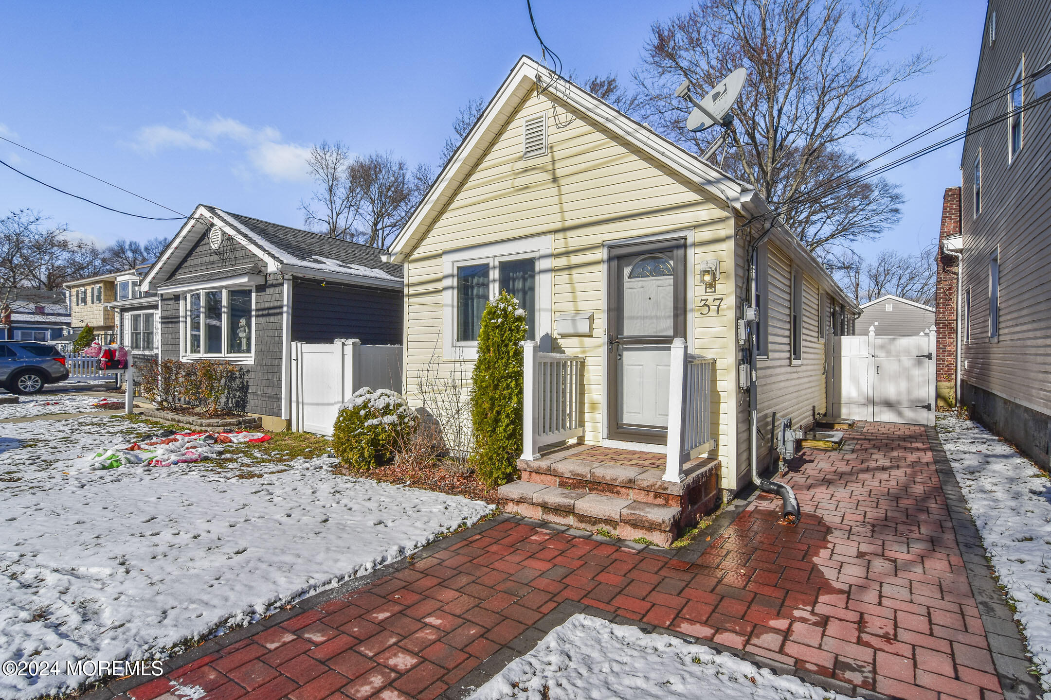 37 Sycamore Avenue, Middletown, New Jersey image 3