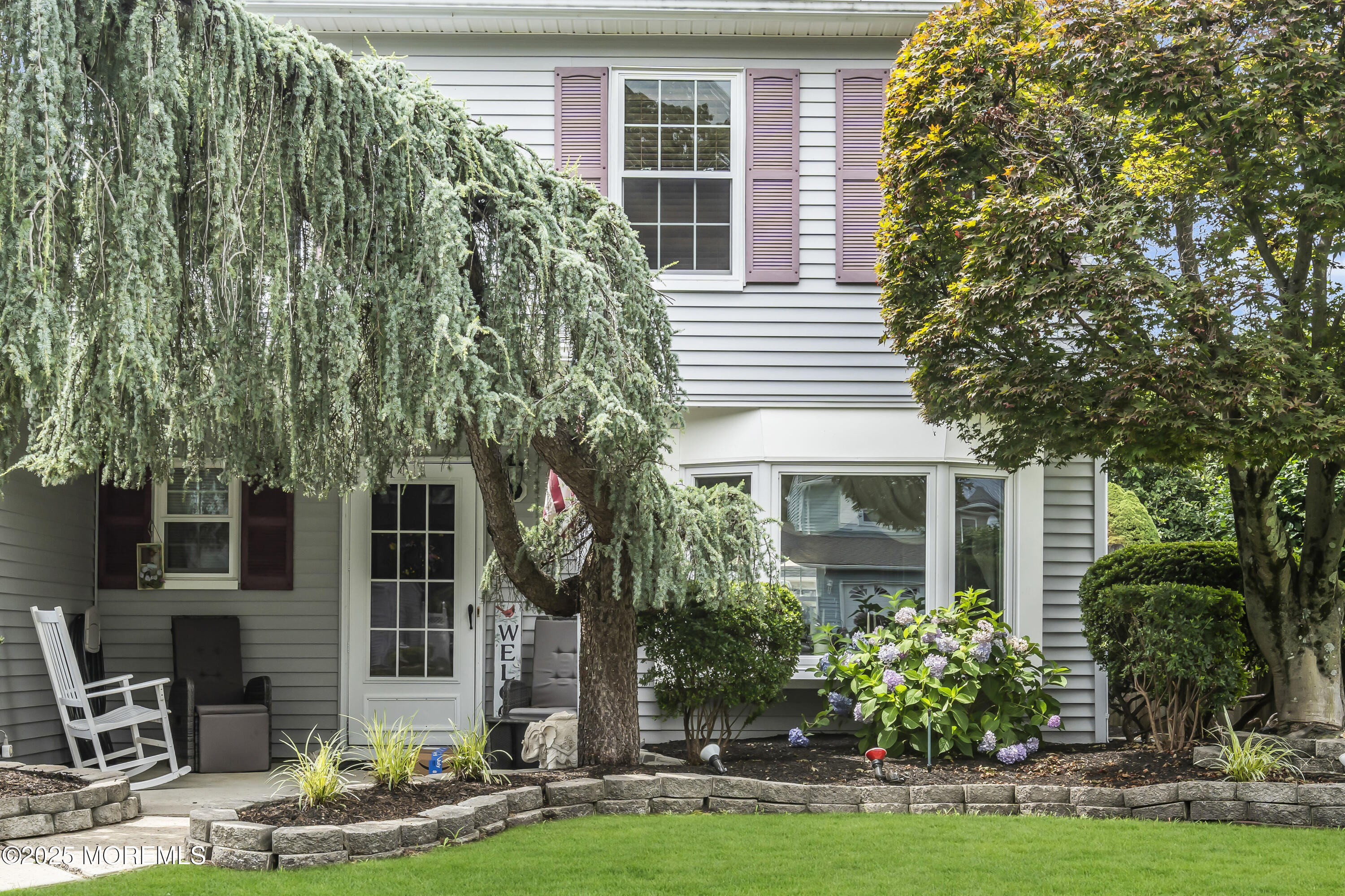 9 Yellowstone Lane