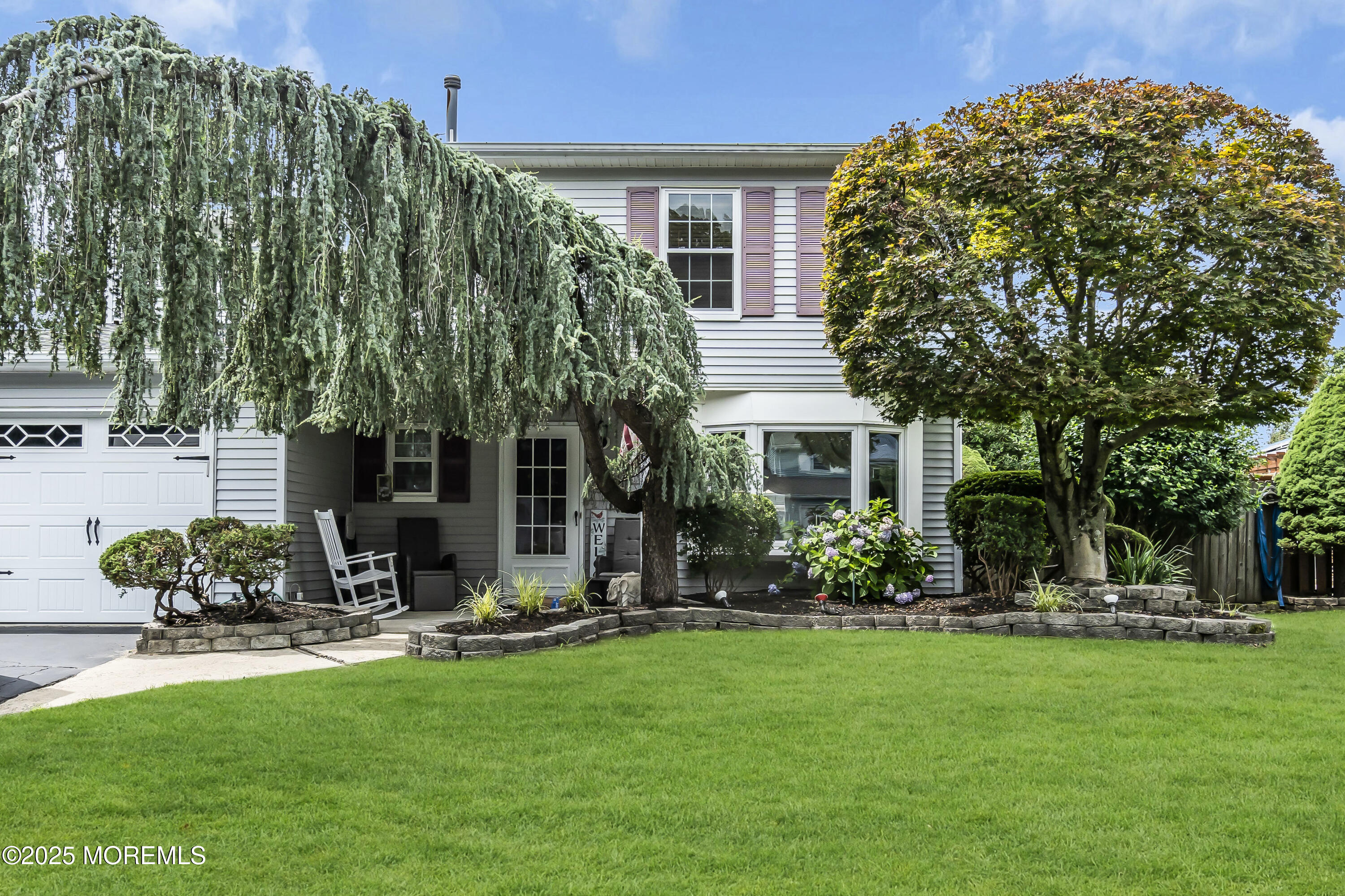 9 Yellowstone Lane