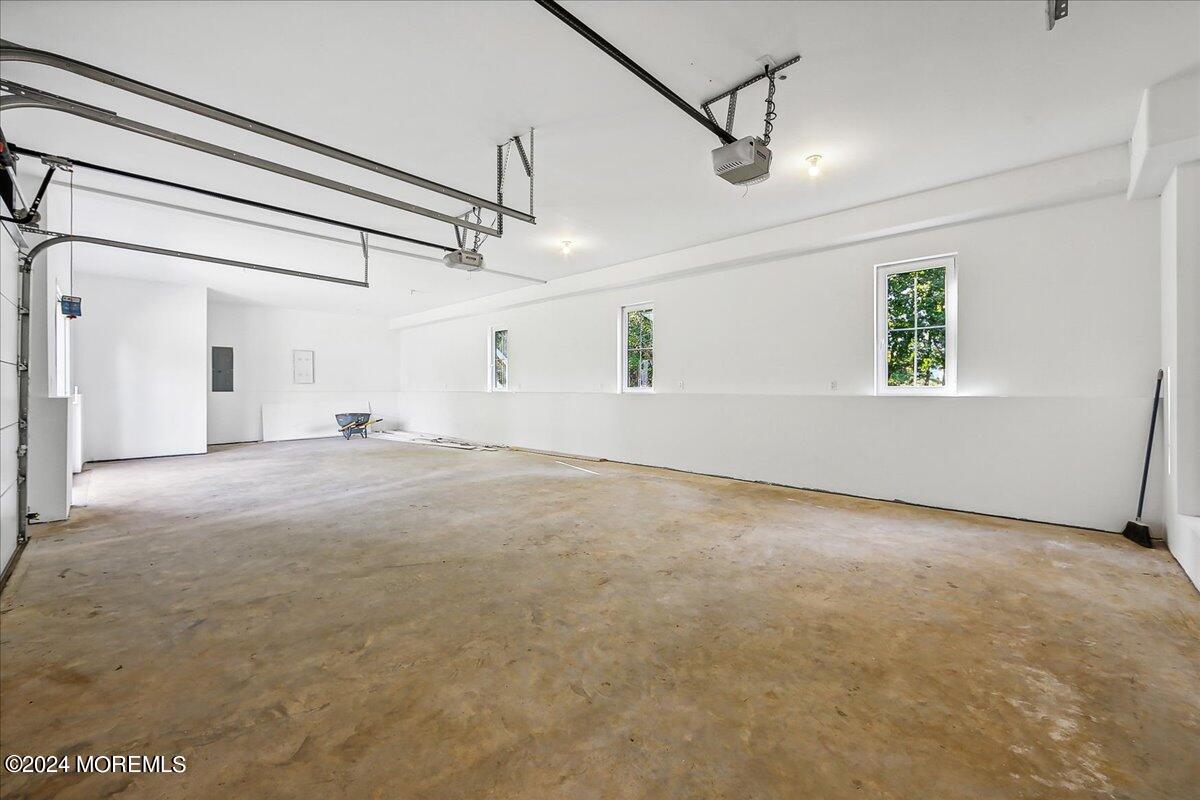 2 Mohawk Drive, Marlboro, New Jersey image 43