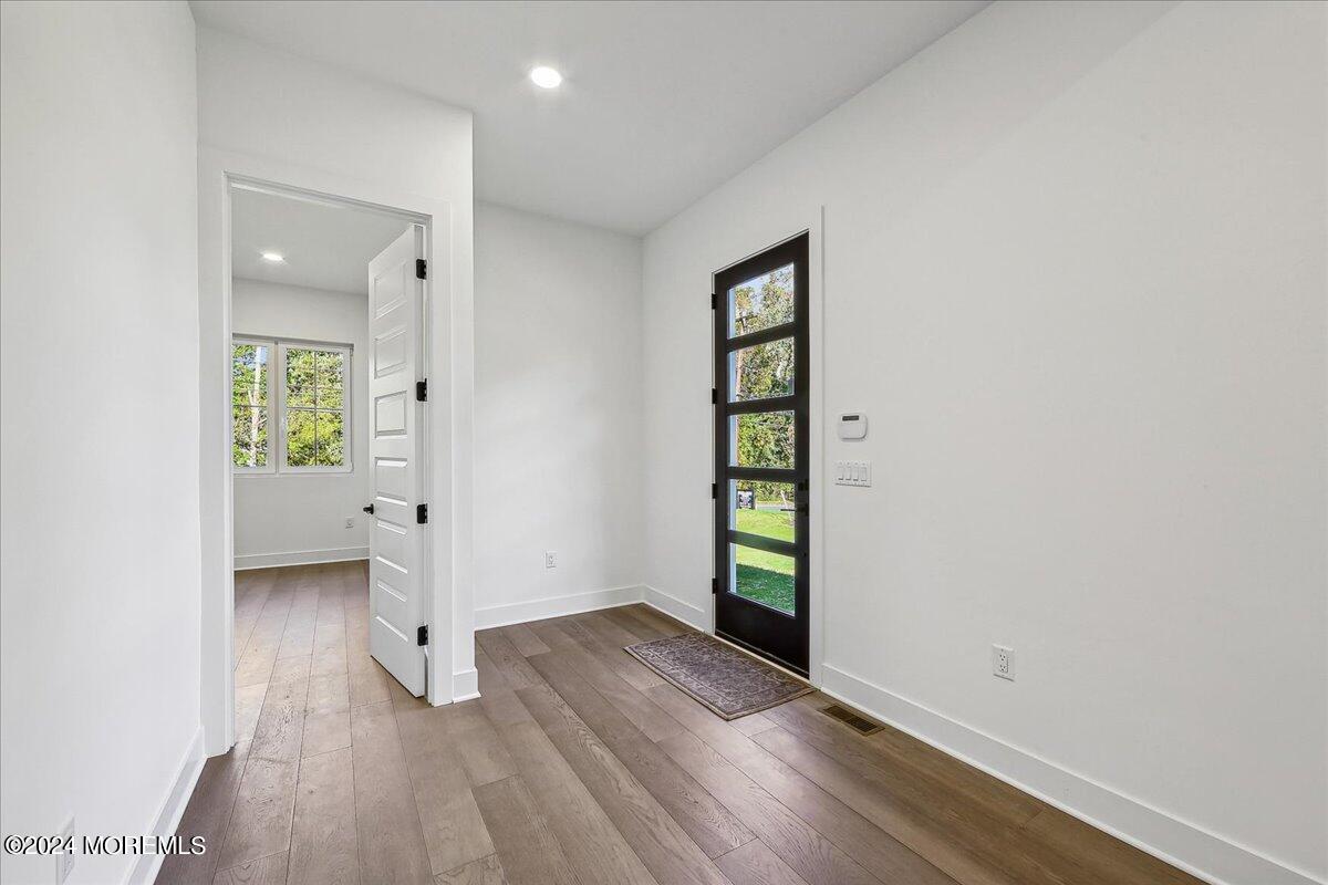 2 Mohawk Drive, Marlboro, New Jersey image 14