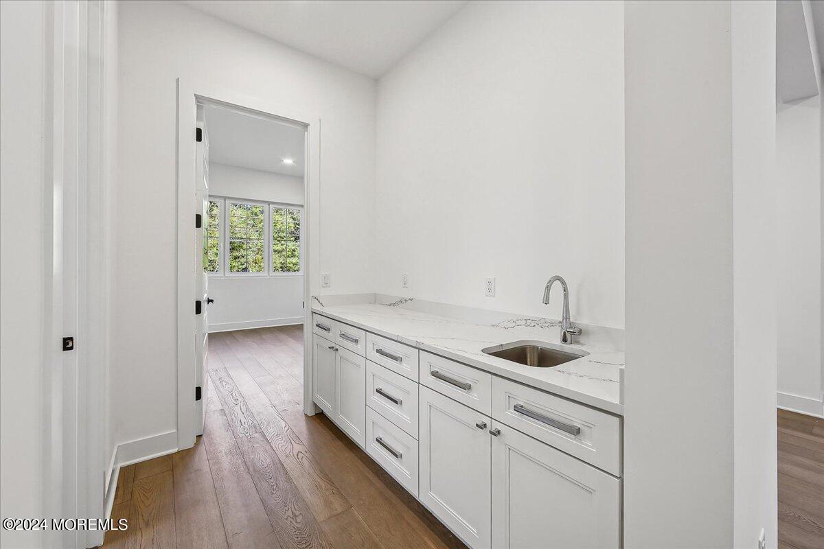 2 Mohawk Drive, Marlboro, New Jersey image 15