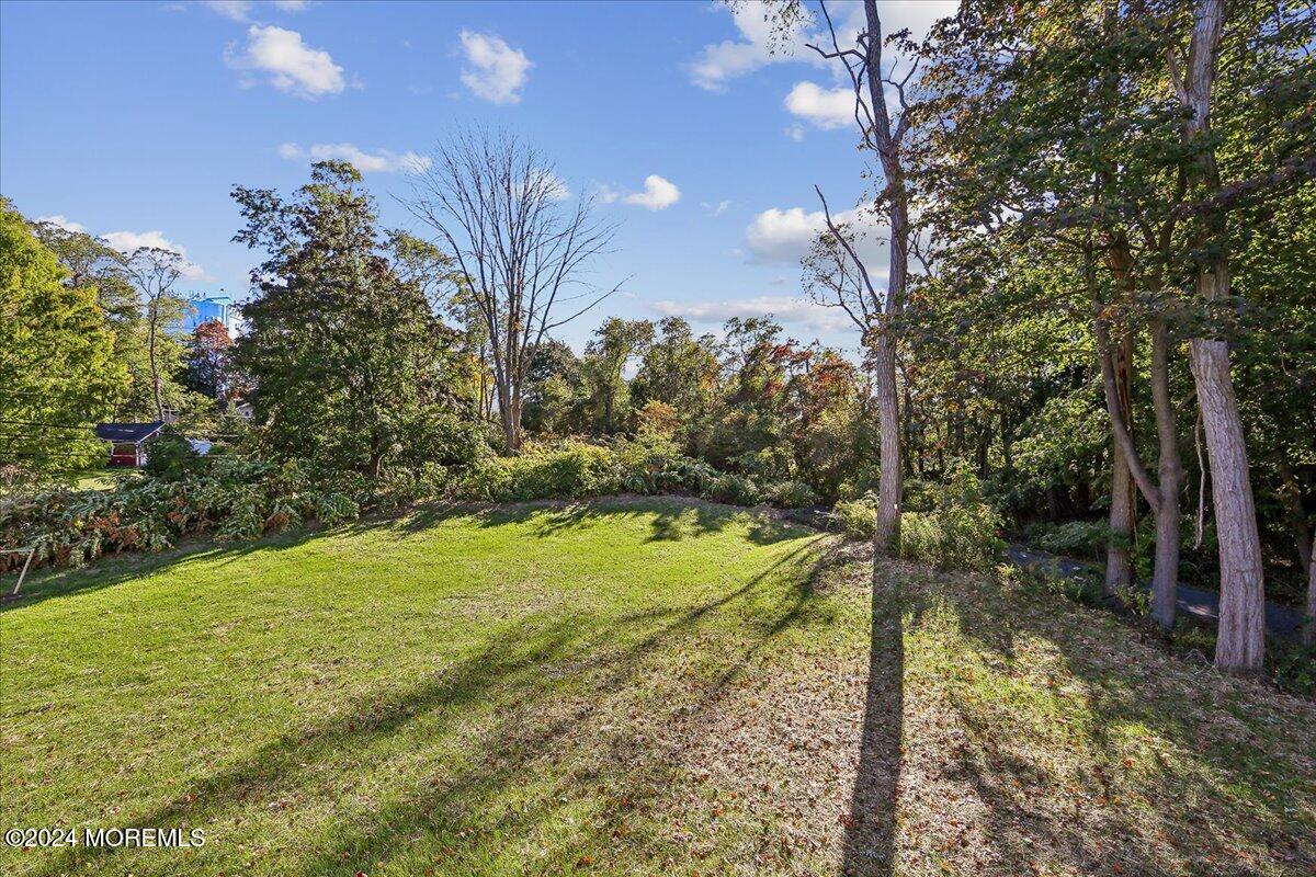 2 Mohawk Drive, Marlboro, New Jersey image 45