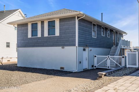 Photo of 3131 Creek Road, Toms River, NJ 08753 (MLS # 22531668)