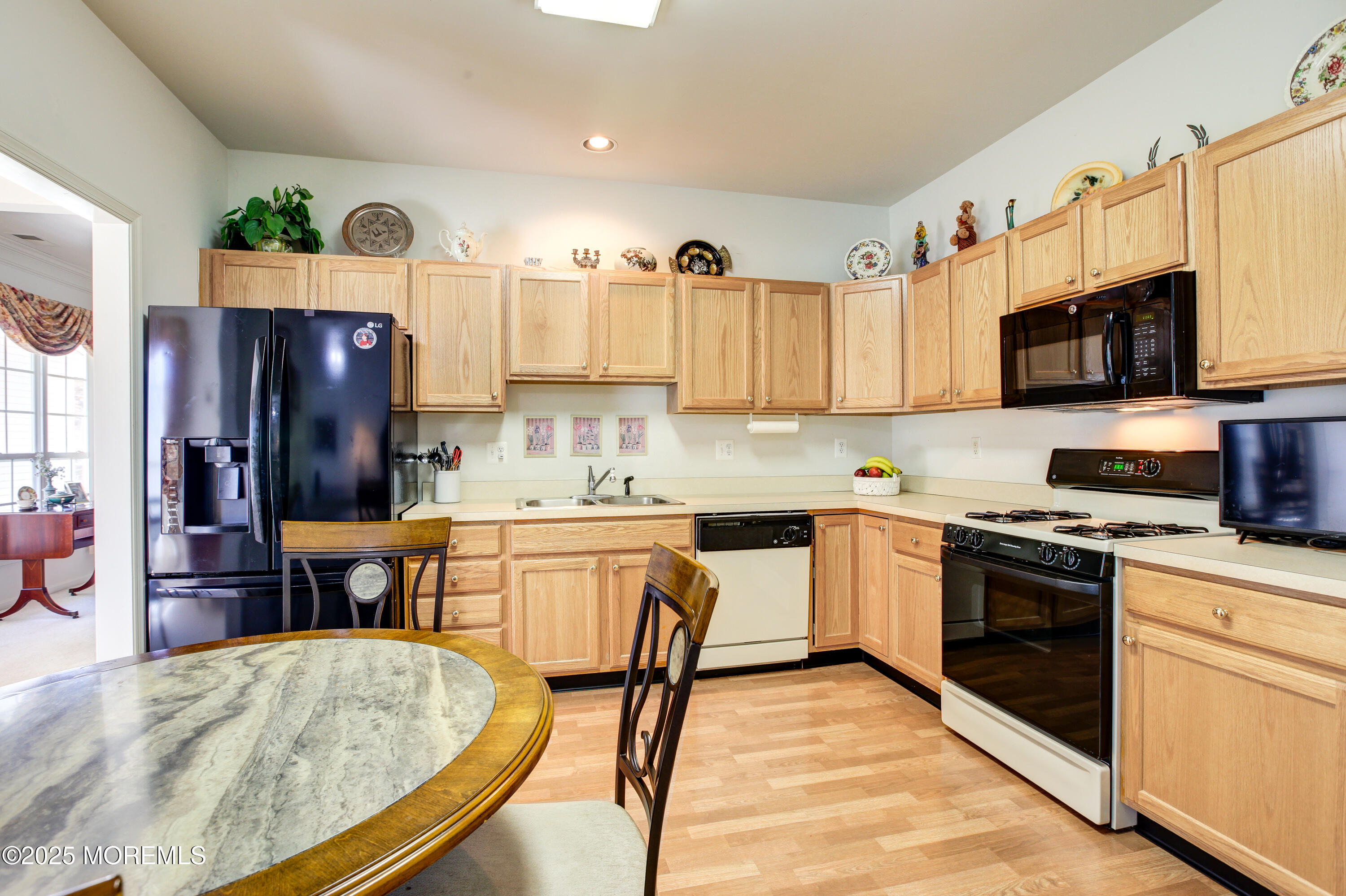 543 Waterside Boulevard #543, Monroe Township, New Jersey image 6