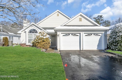 Condo For Sale - 72 Rosewood Drive<br/> Lakewood, NJ 08701