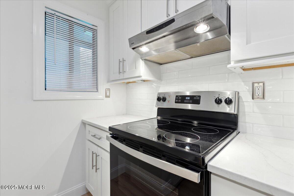 87 Arrowood Road #D, Manalapan, New Jersey image 2