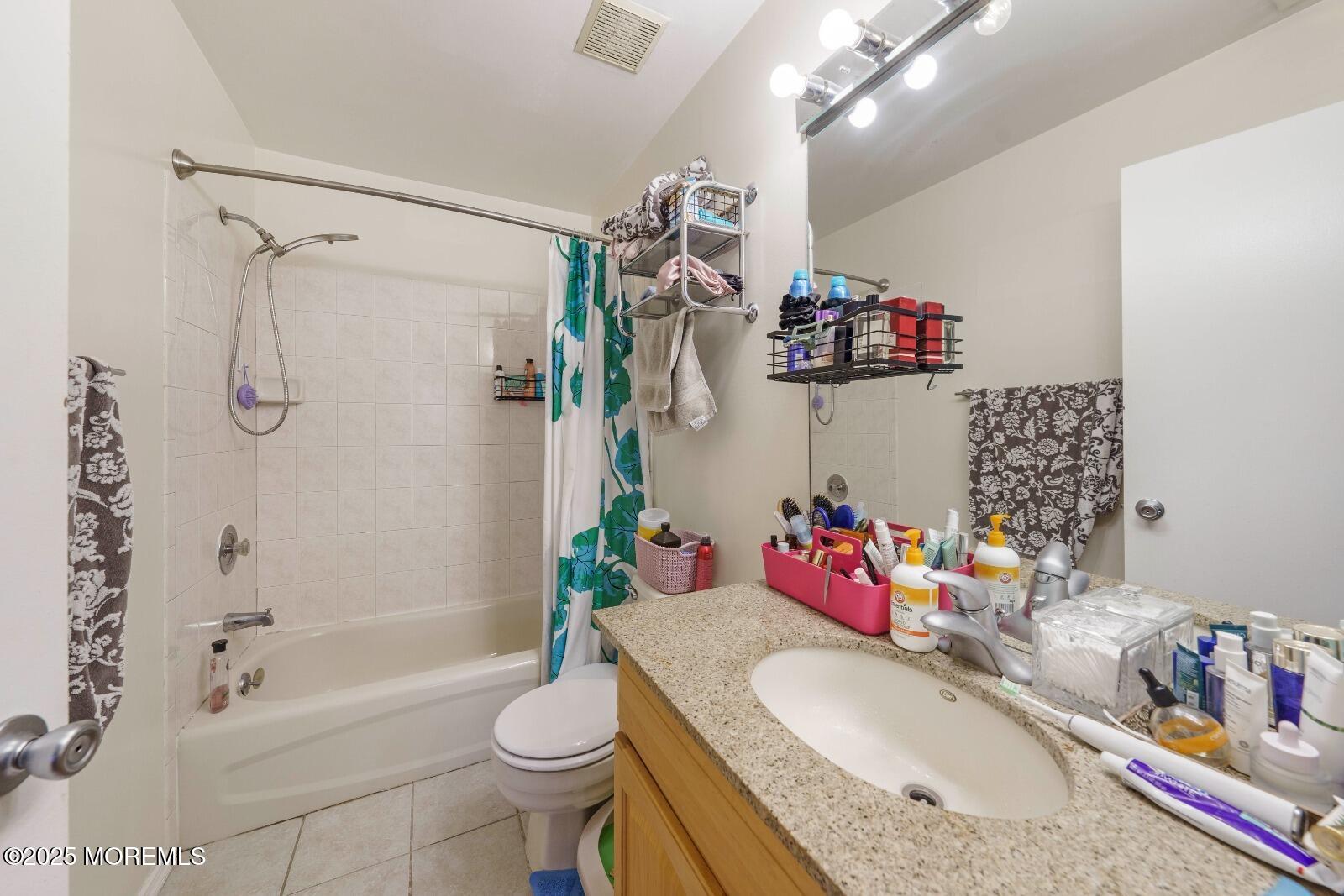 497 Hawthorne Place, Morganville, New Jersey image 13