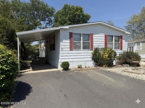 Mobile Home For Sale - 27 Hearth Way<br/> Toms River, NJ 08755