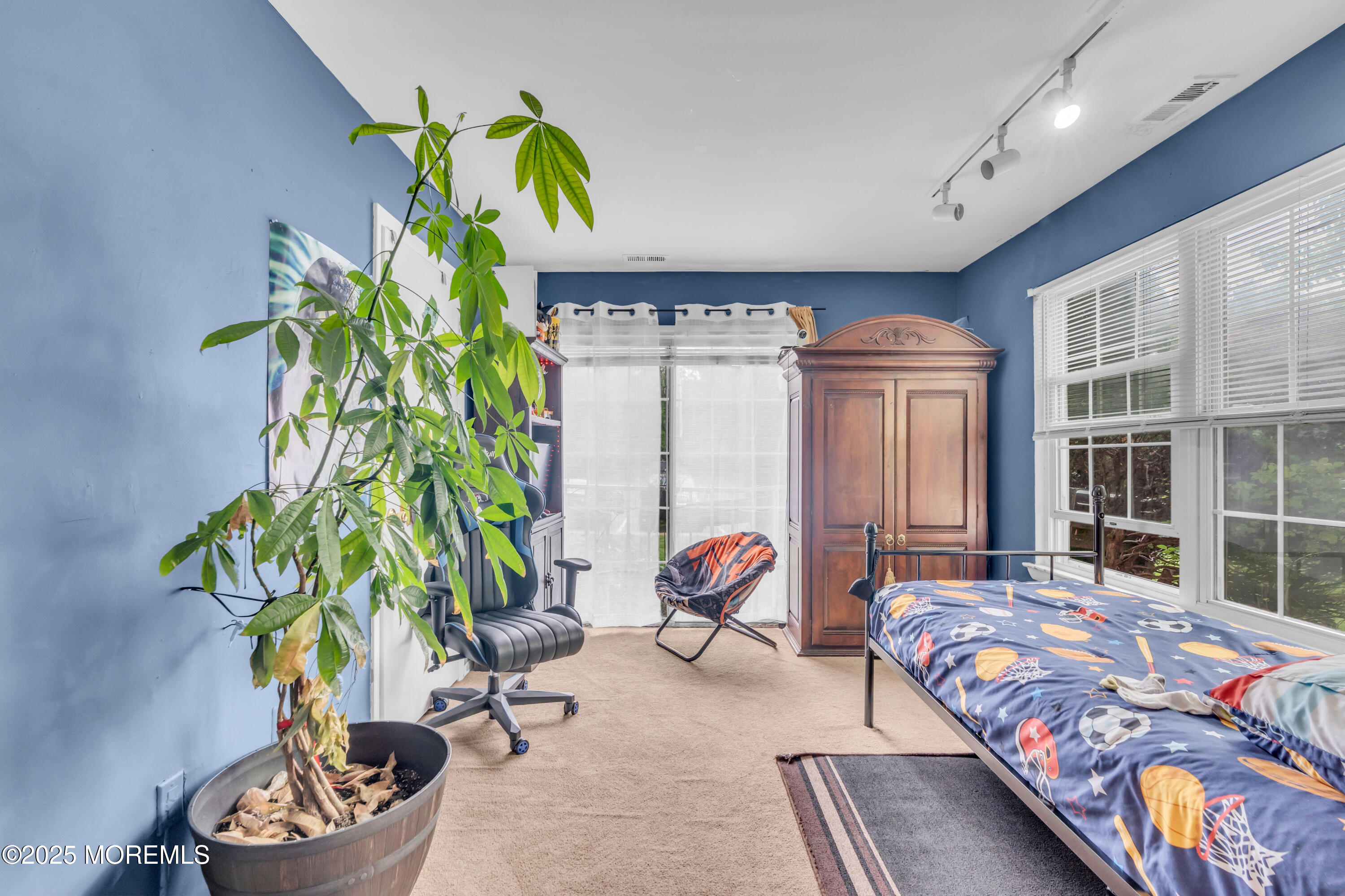 716 Zlotkin Circle #1, Freehold, New Jersey image 6