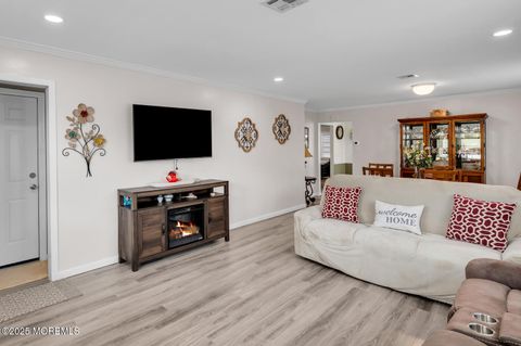 Homes For Sale - 2 Capri Court<br/> Toms River, NJ 08757