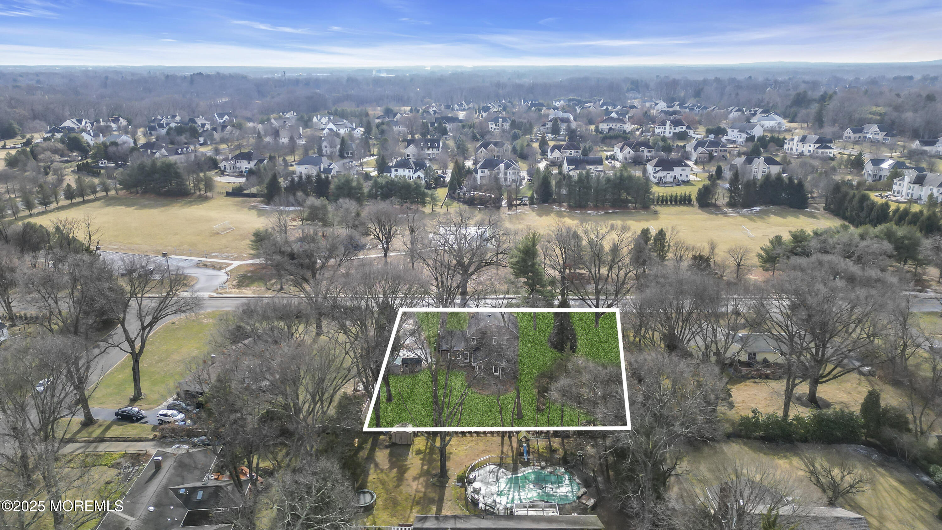 387 Riverdale Avenue W