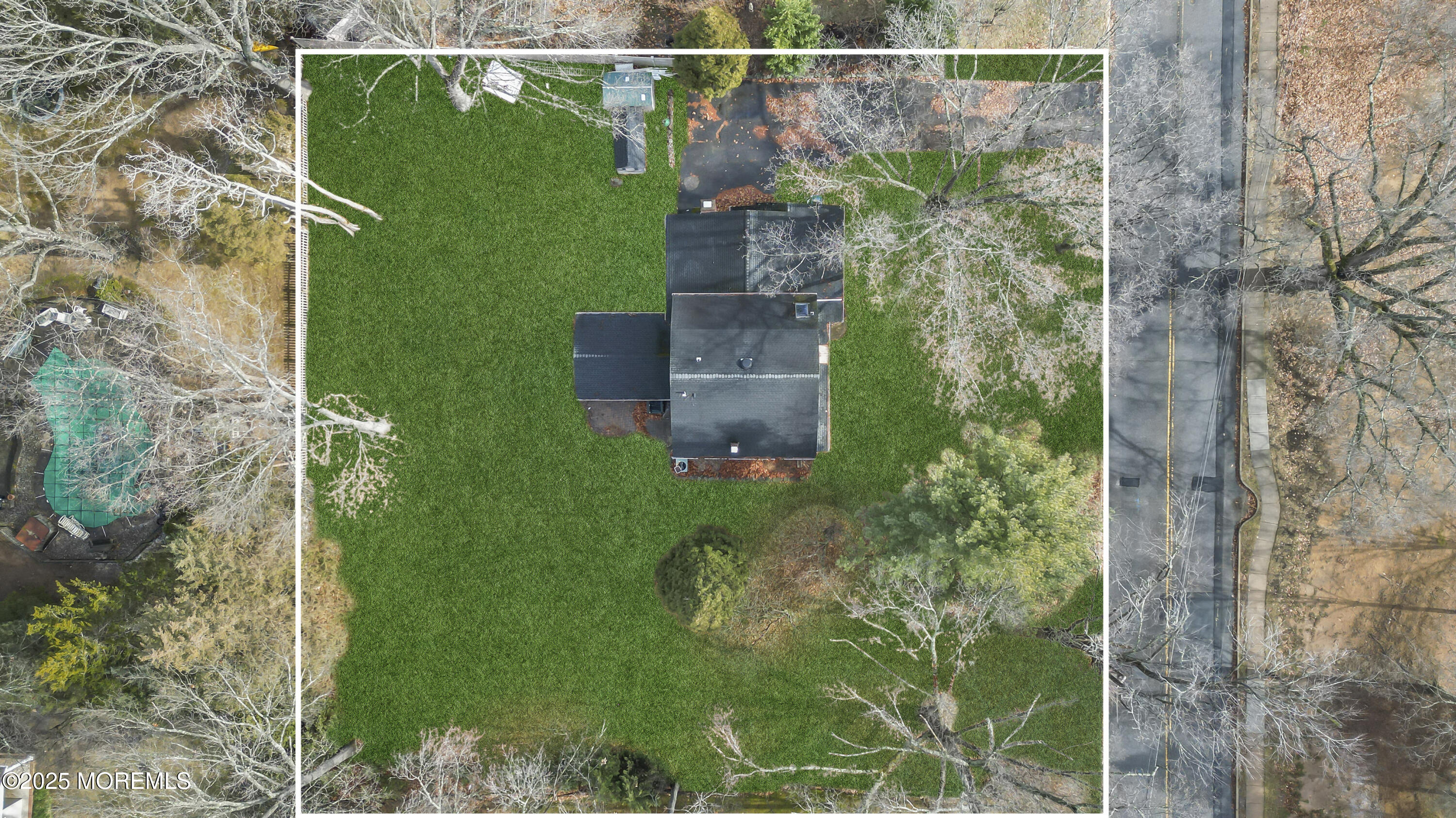 387 Riverdale Avenue W