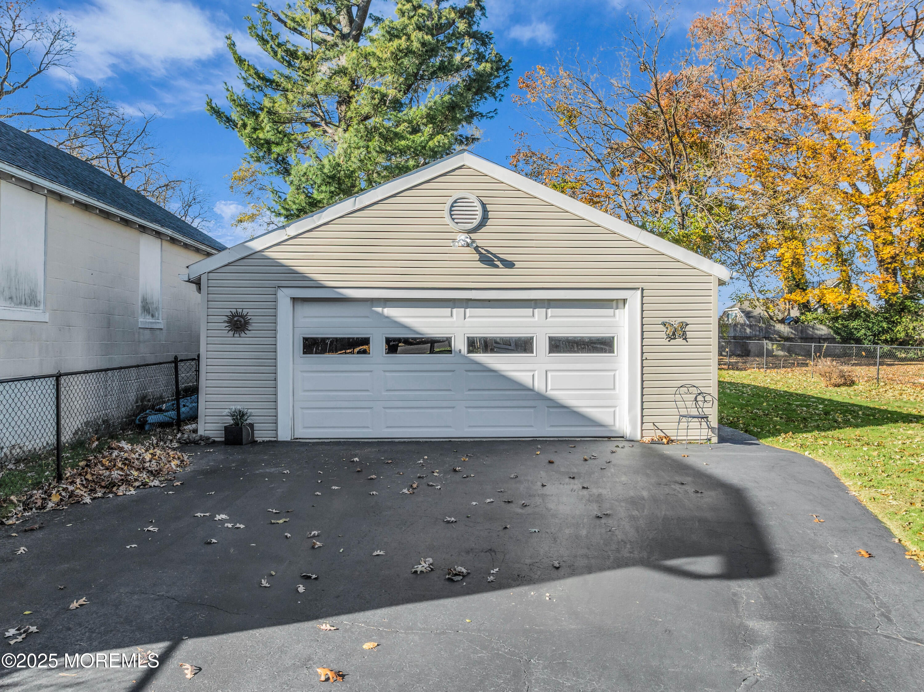 72 Oakhill Avenue