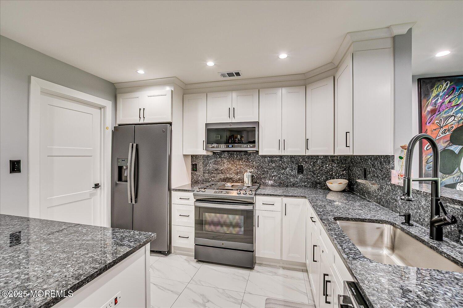 1031 Tarragon Court, Morganville, New Jersey image 12