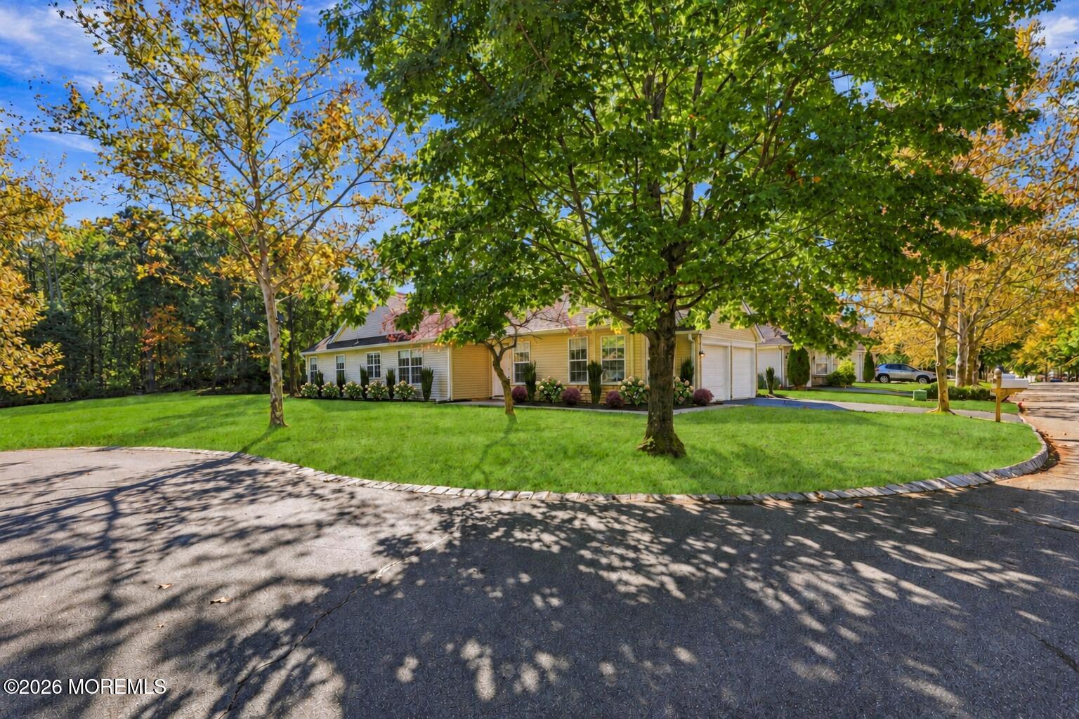 6 Round Valley Court