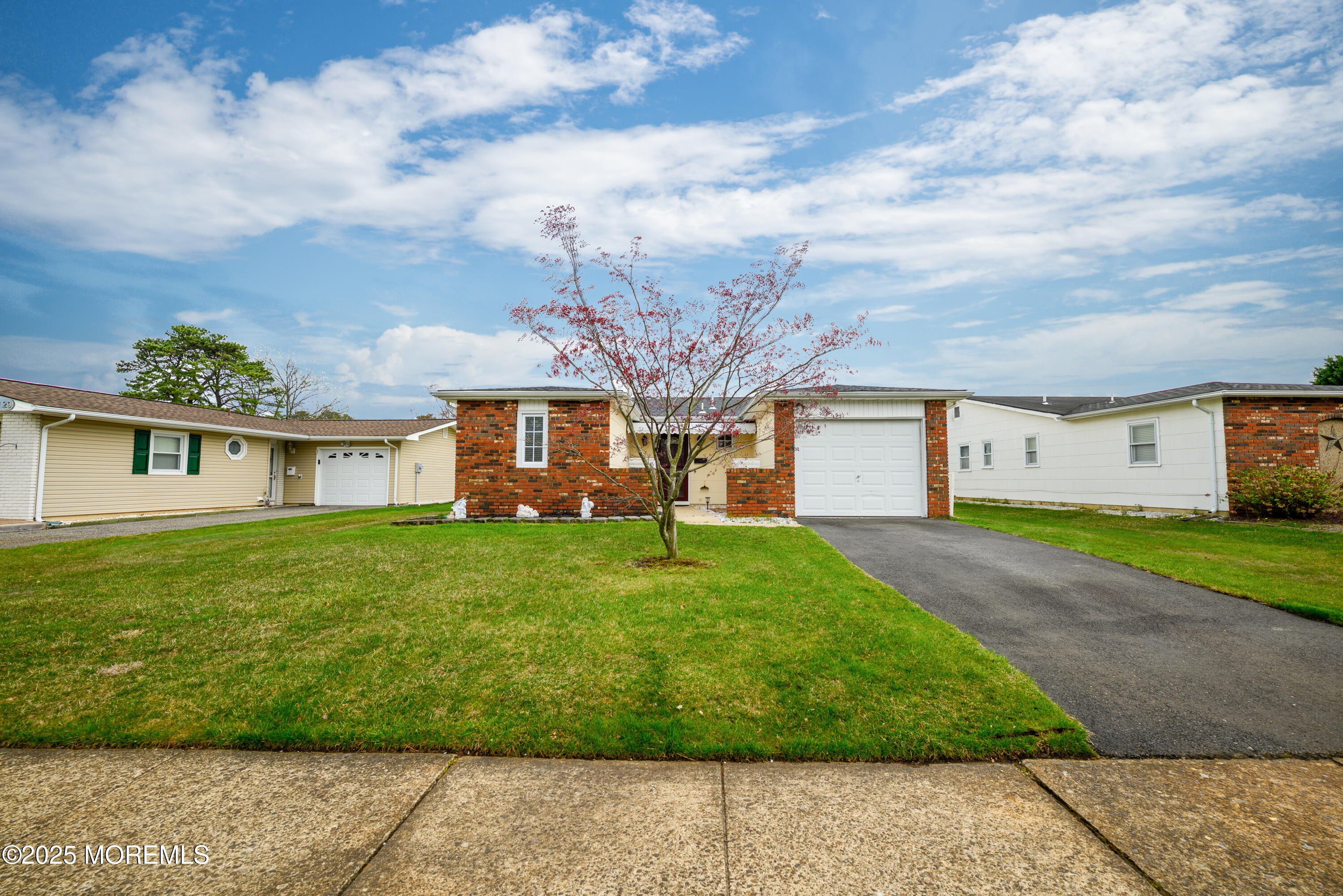 27 Blake Circle, Brick, New Jersey image 2