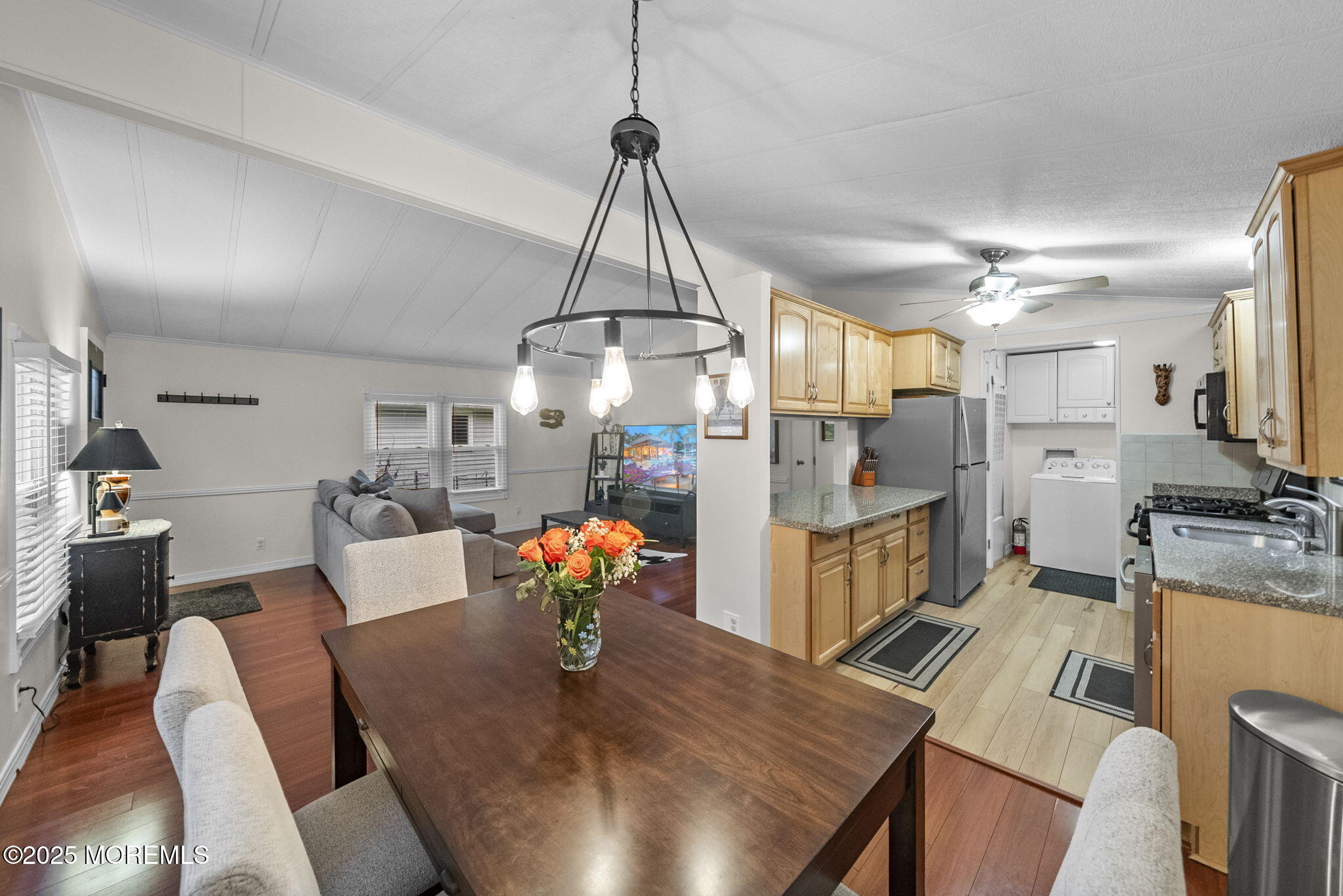 15 Cedar Court, Manalapan, New Jersey image 8