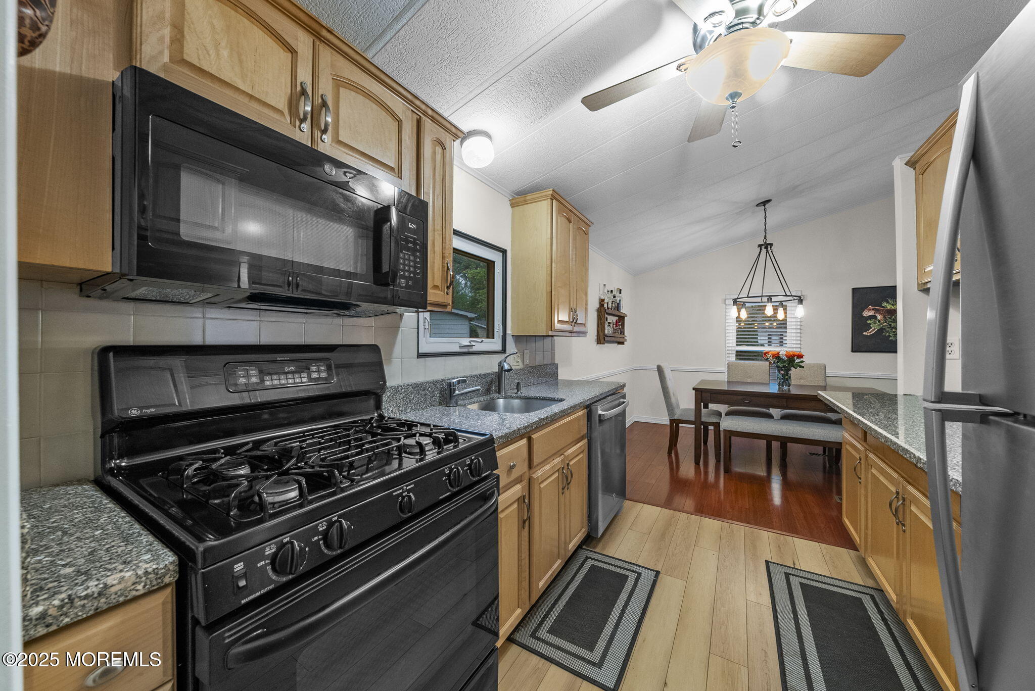 15 Cedar Court, Manalapan, New Jersey image 10