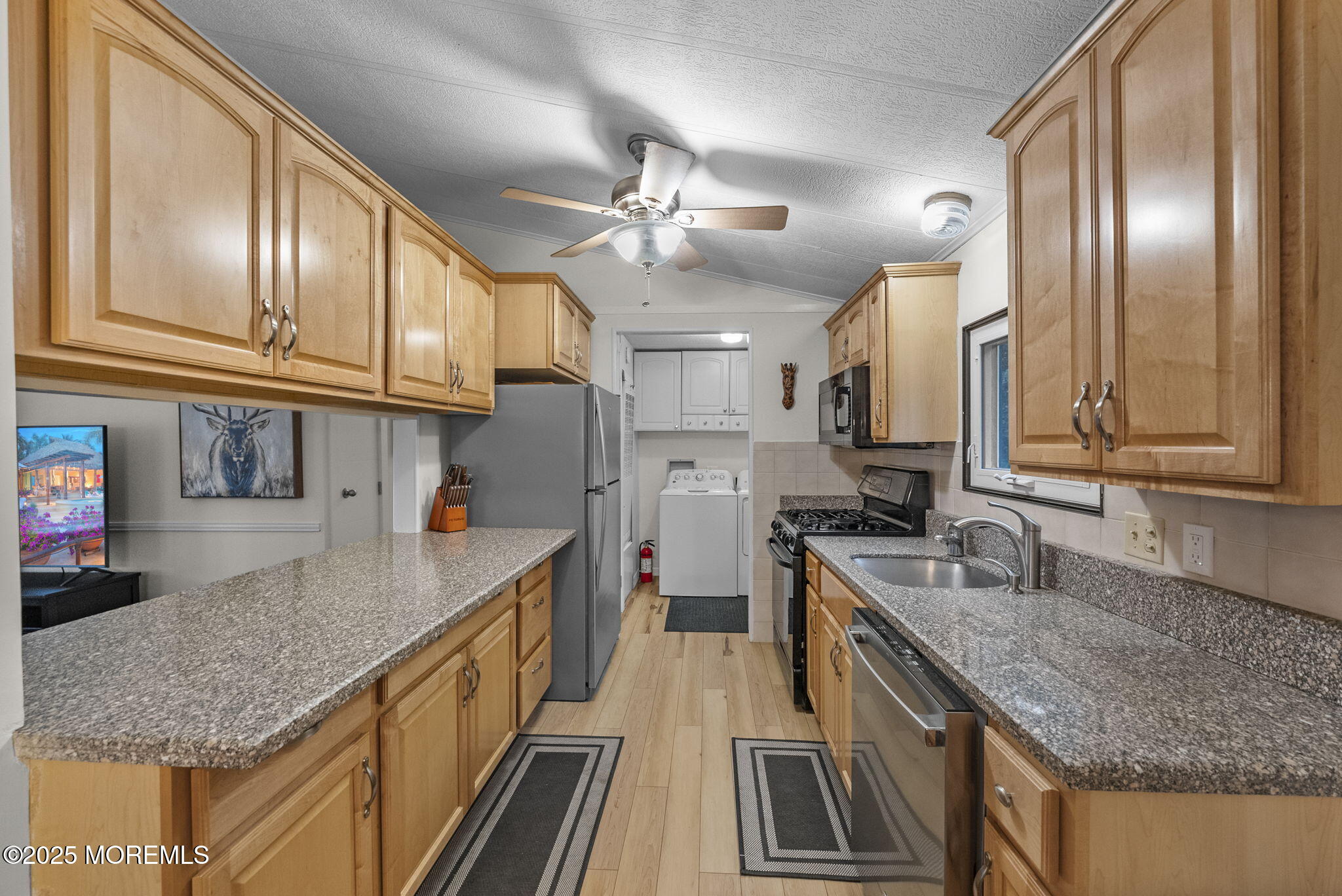 15 Cedar Court, Manalapan, New Jersey image 11