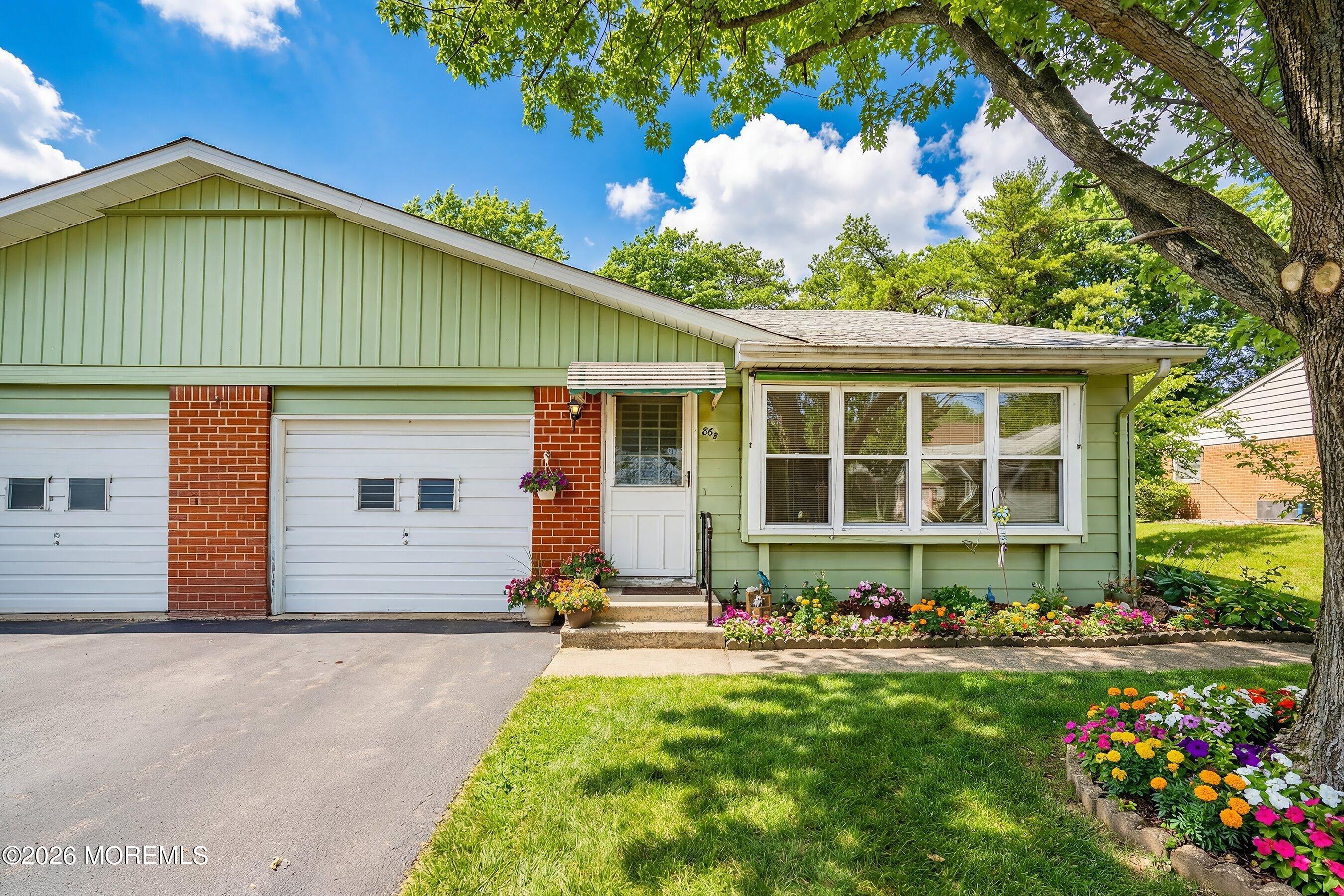 86 B Yorktowne Parkway B