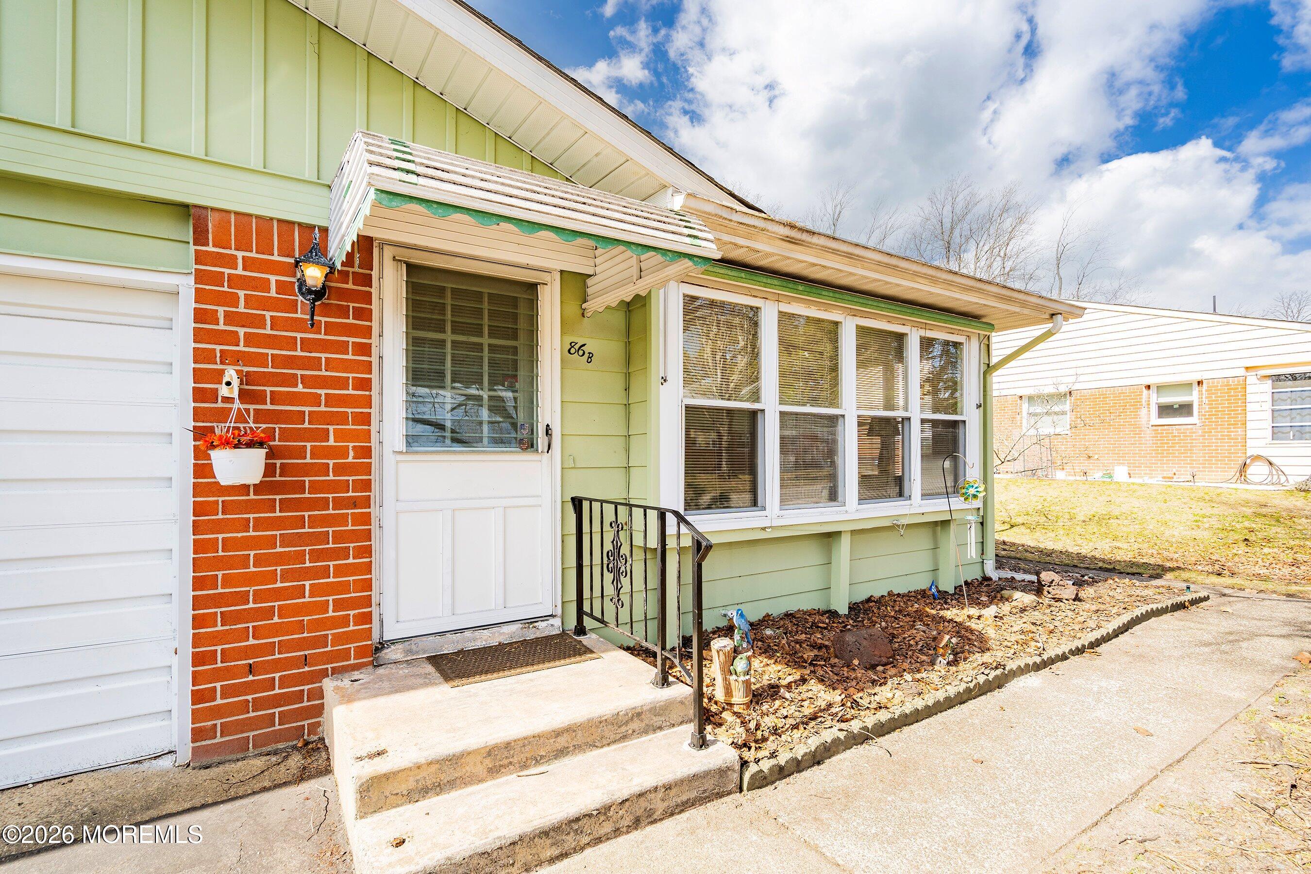 86 B Yorktowne Parkway B