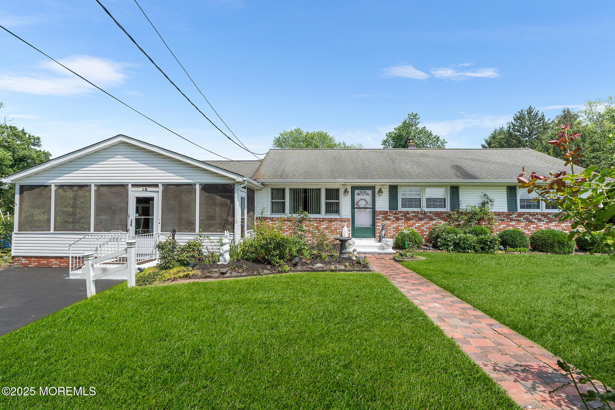 16 Inman Road
