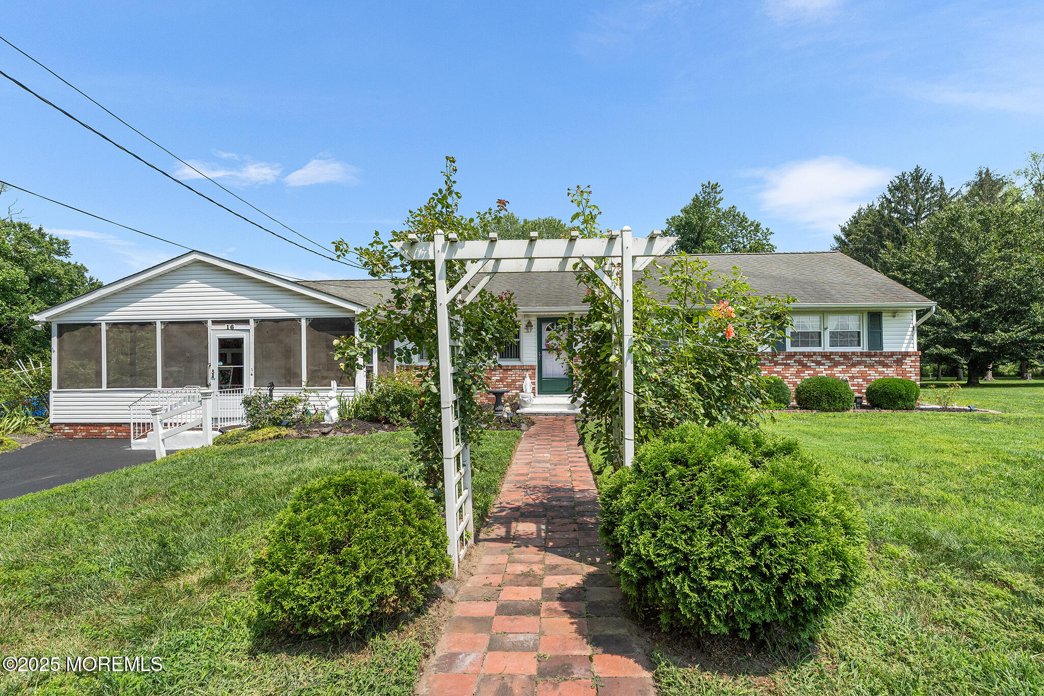 16 Inman Road