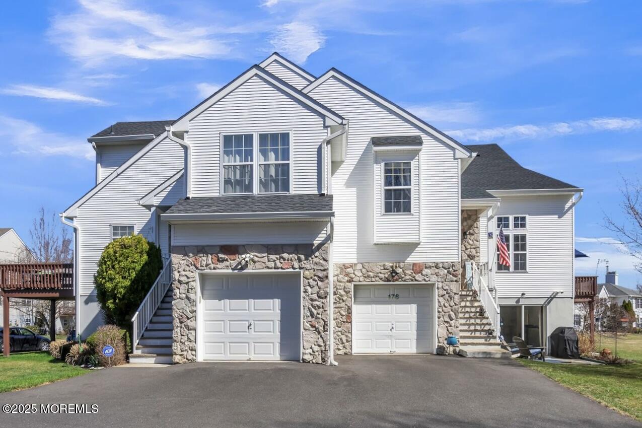 176 Tennis Court, Wall, New Jersey image 1