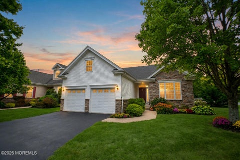 Photo of 160 Kyle Court, Monroe, NJ 08831 (MLS # 22627624)