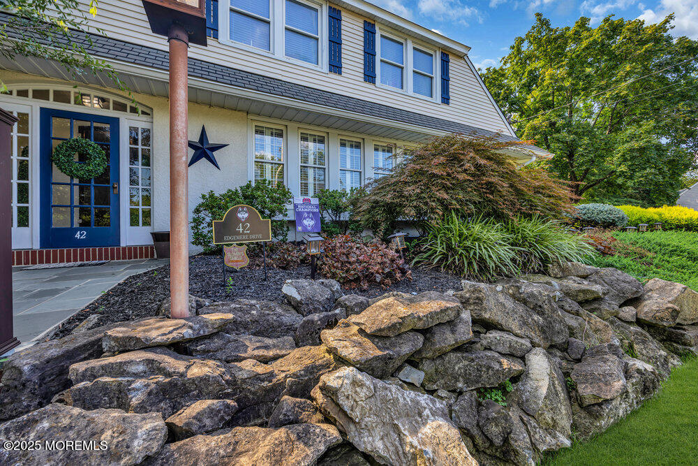 42 Edgemere Drive