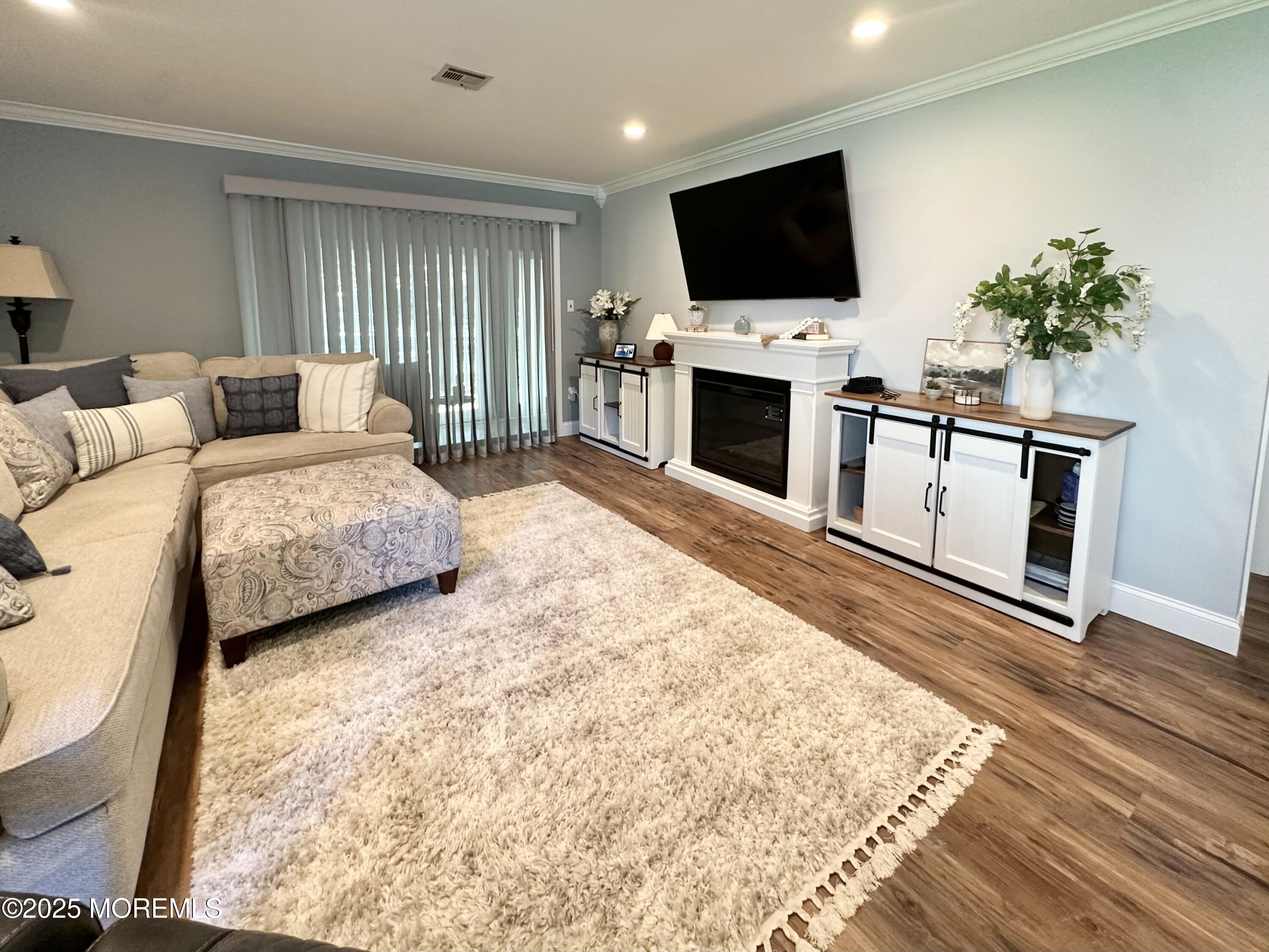 222 Medford Court #A, Manalapan, New Jersey image 15