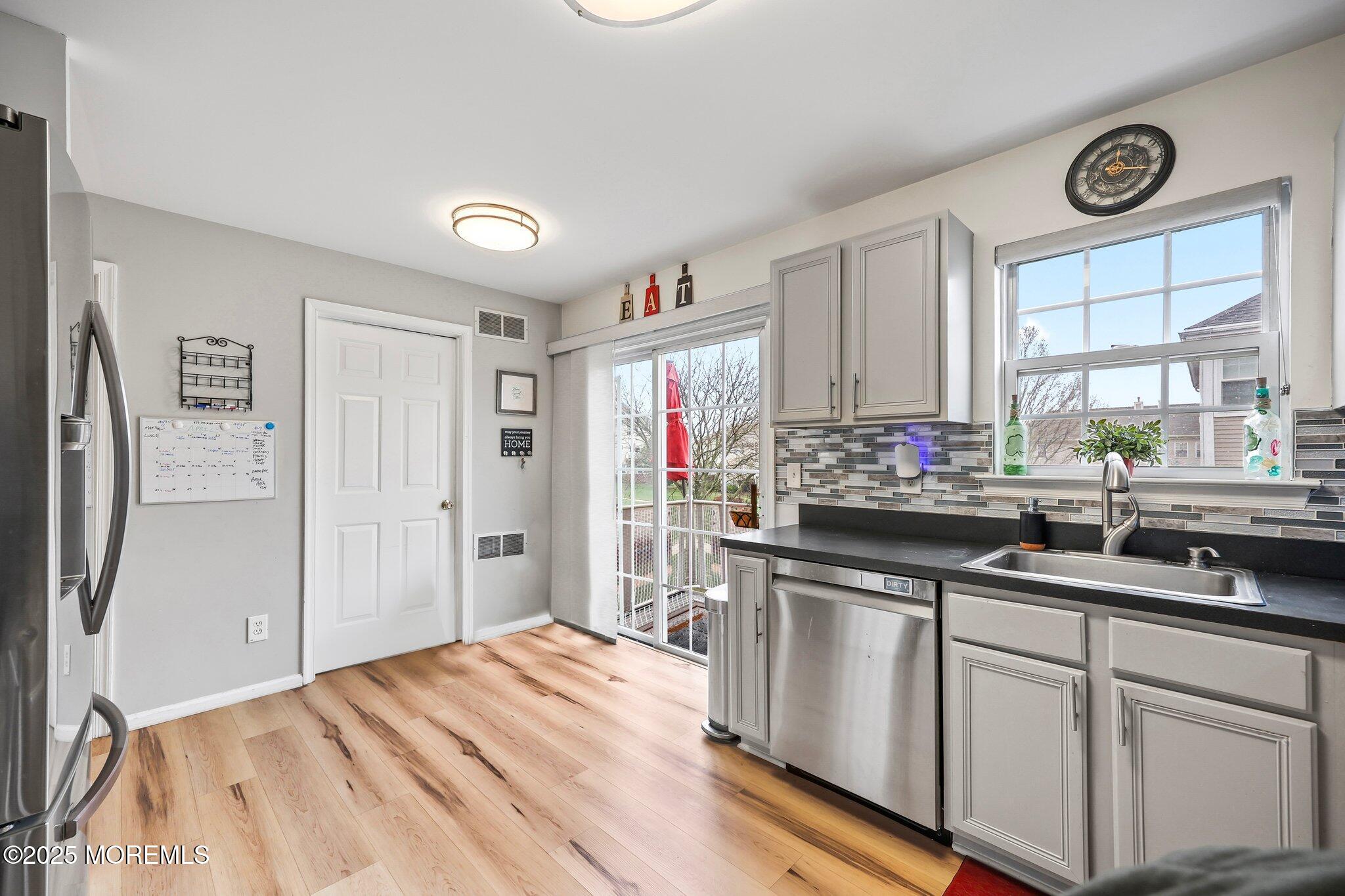 2308 Timber Ridge Court, Sayreville, New Jersey image 15