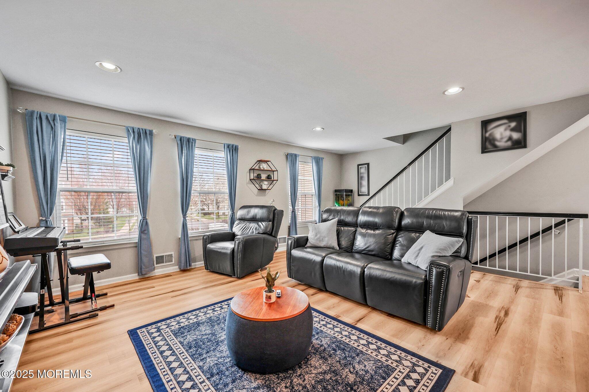 2308 Timber Ridge Court, Sayreville, New Jersey image 8