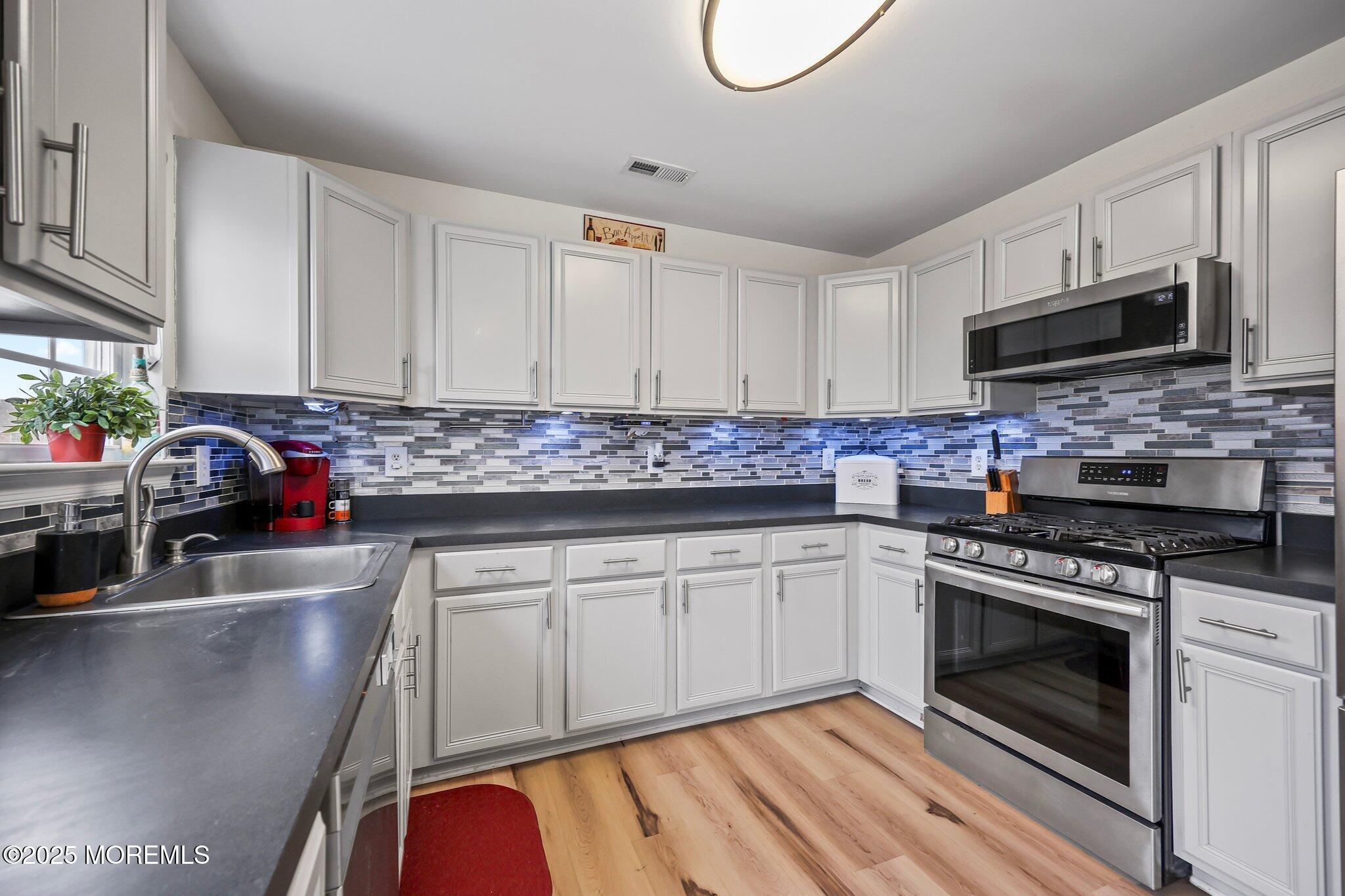 2308 Timber Ridge Court, Sayreville, New Jersey image 14