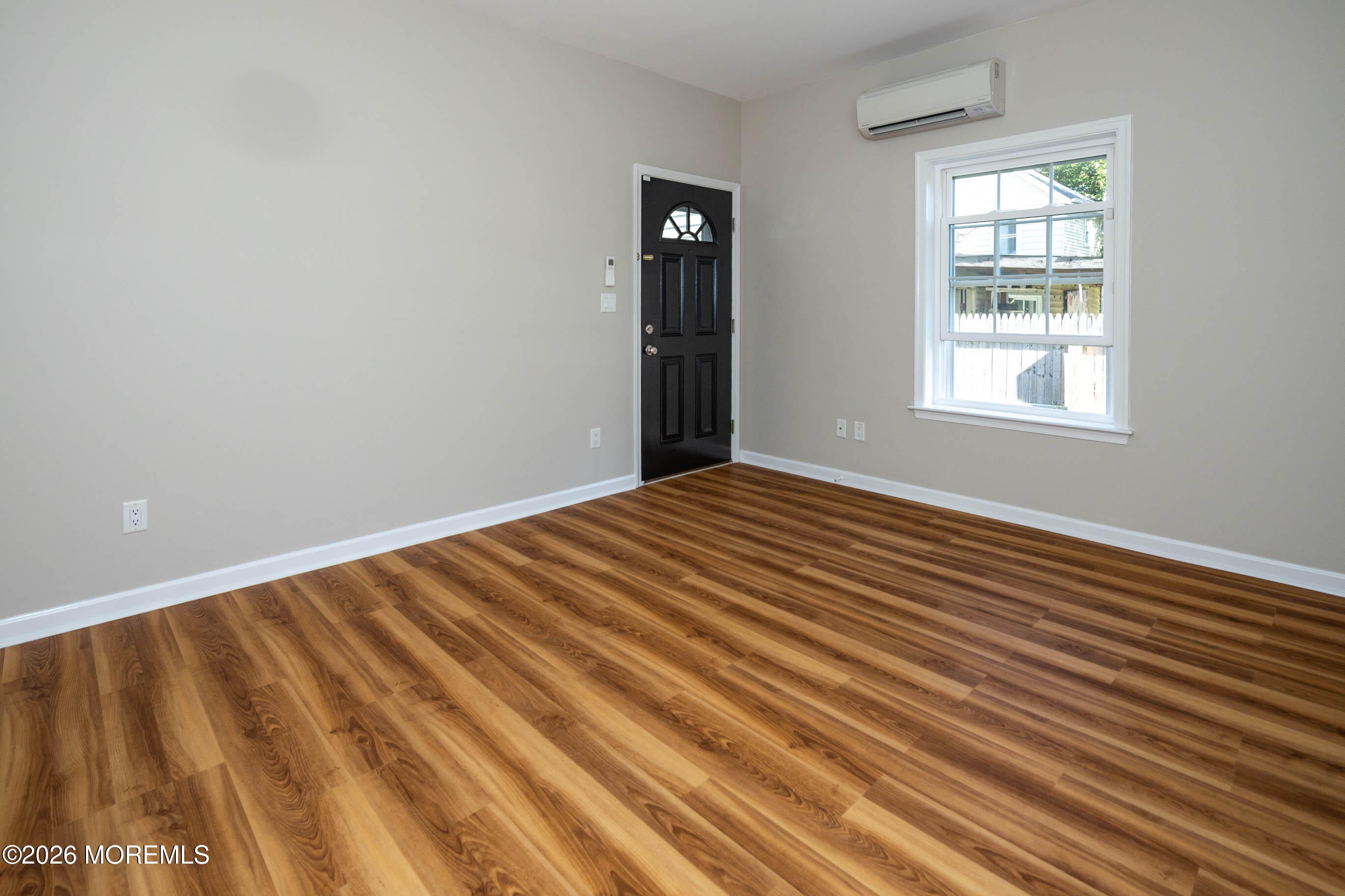 186 Monmouth Avenue