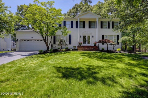 Homes For Sale - 46 Saupe Drive<br/> Manalapan, NJ 07726